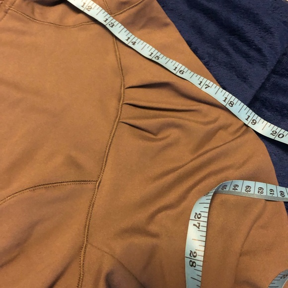 Yogalicious lux women’s zipup. - Picture 13 of 16